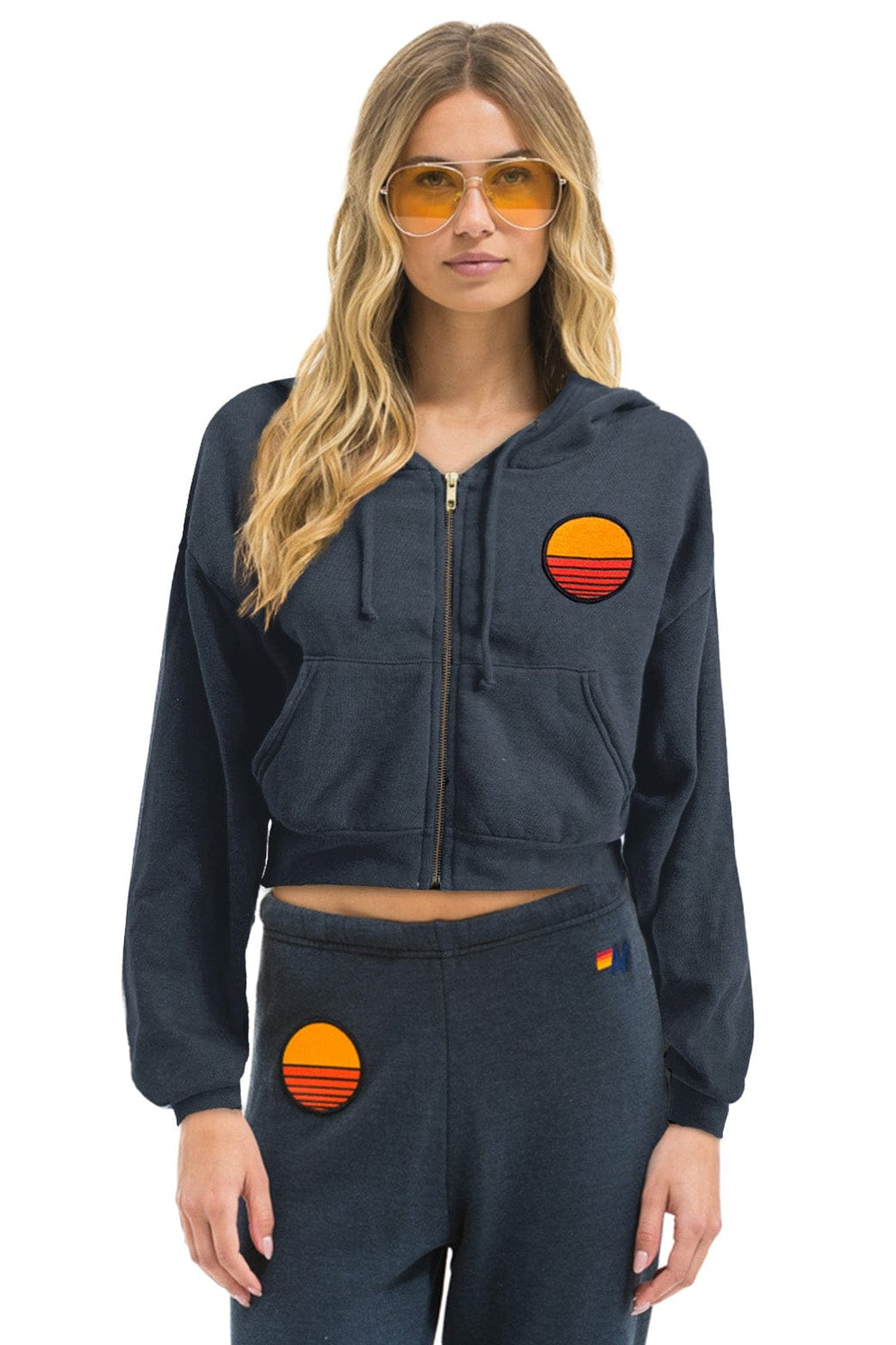 Retro SUNSET PATCH RELAXED CROPPED ZIP HOODIE - CHARCOAL
