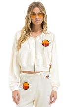 Retro SUNSET PATCH RELAXED CROPPED ZIP HOODIE - VINTAGE WHITE