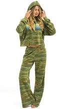 Retro 5 STRIPE RELAXED CROPPED PULLOVER HOODIE - CAMO LIME AQUA
