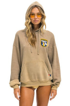 Retro CALIFORNIA SURFER PATCH PULLOVER RELAXED HOODIE - FADED TAN