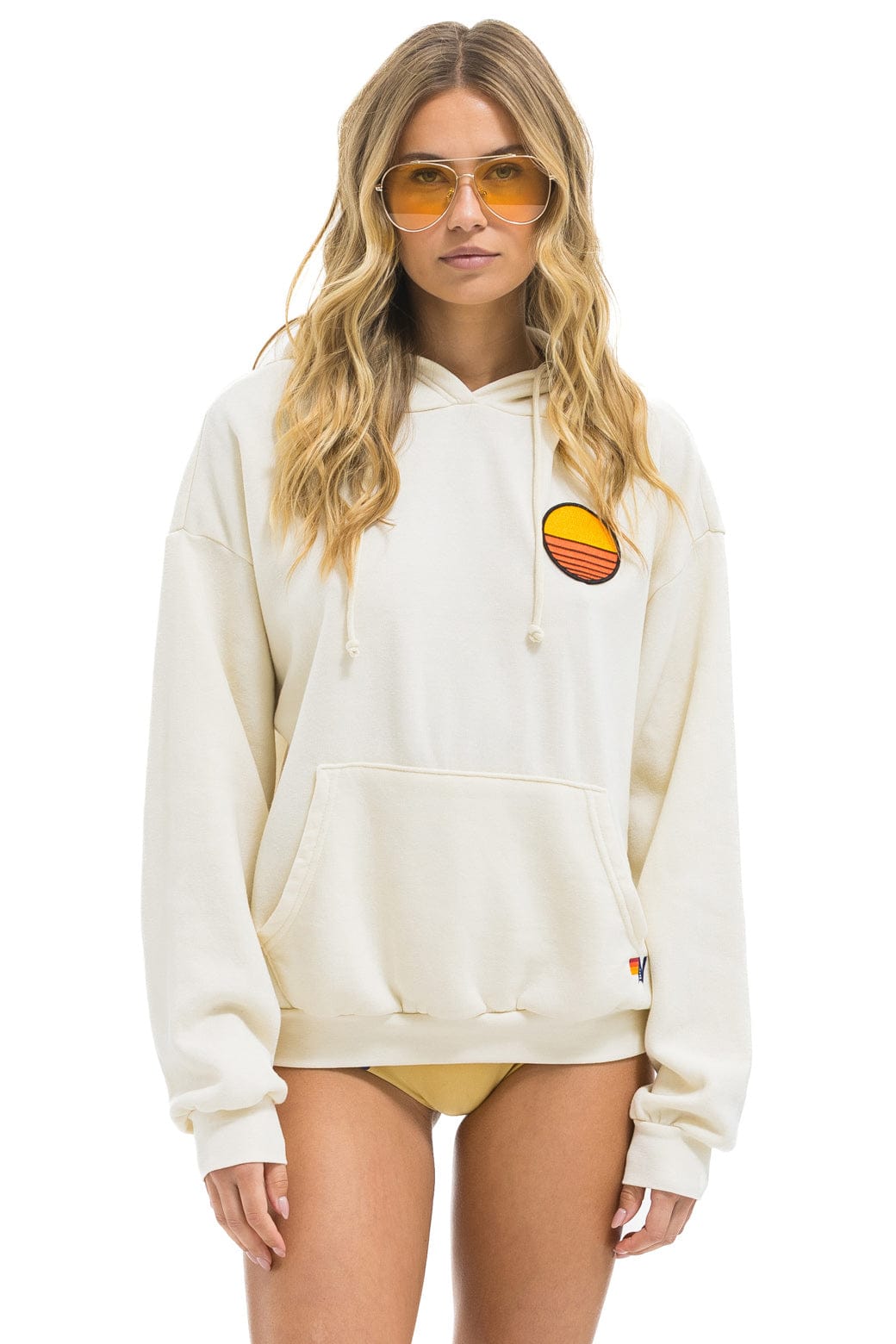 Retro SUNSET PATCH PULLOVER RELAXED HOODIE - VINTAGE WHITE