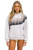 Retro WAVE STRIPE 4 PULLOVER HOODIE RELAXED - DOVE CHARCOAL