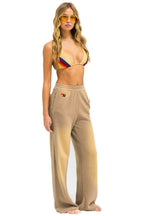 Retro ESSENTIAL WIDE LEG POCKET SWEATPANTS - FADED TAN
