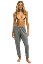 Retro 5 STRIPE SWEATPANTS - HEATHER RAINBOW WHITE