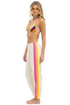 Retro 5 STRIPE SWEATPANTS - VINTAGE WHITE NEON