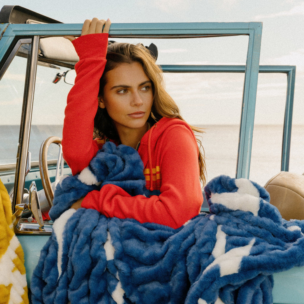 Retro Aviator Nation x Lola Blanket - Blue White Bolt