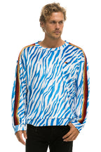 Retro CLASSIC VELVET RELAXED SWEATSHIRT - BLUE TIGER