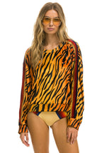 Retro CLASSIC VELVET RELAXED SWEATSHIRT - TIGER