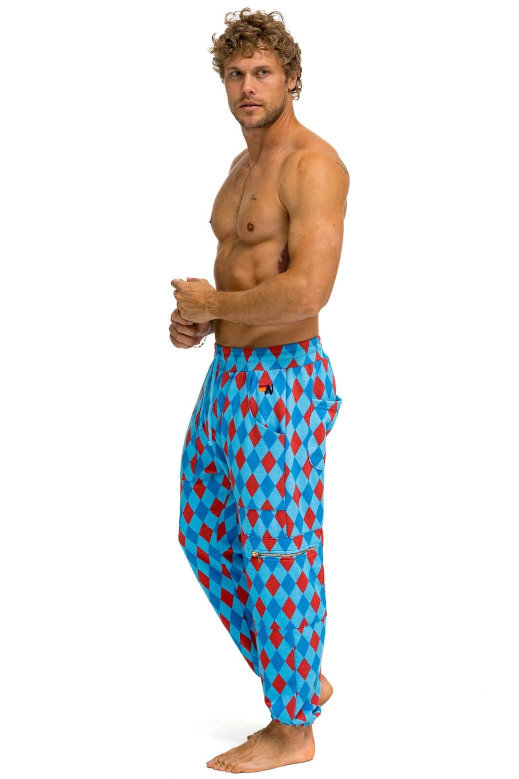 Retro DIAMOND REPEAT SMILEY 2 EMBROIDERY SWEATPANTS - SKY