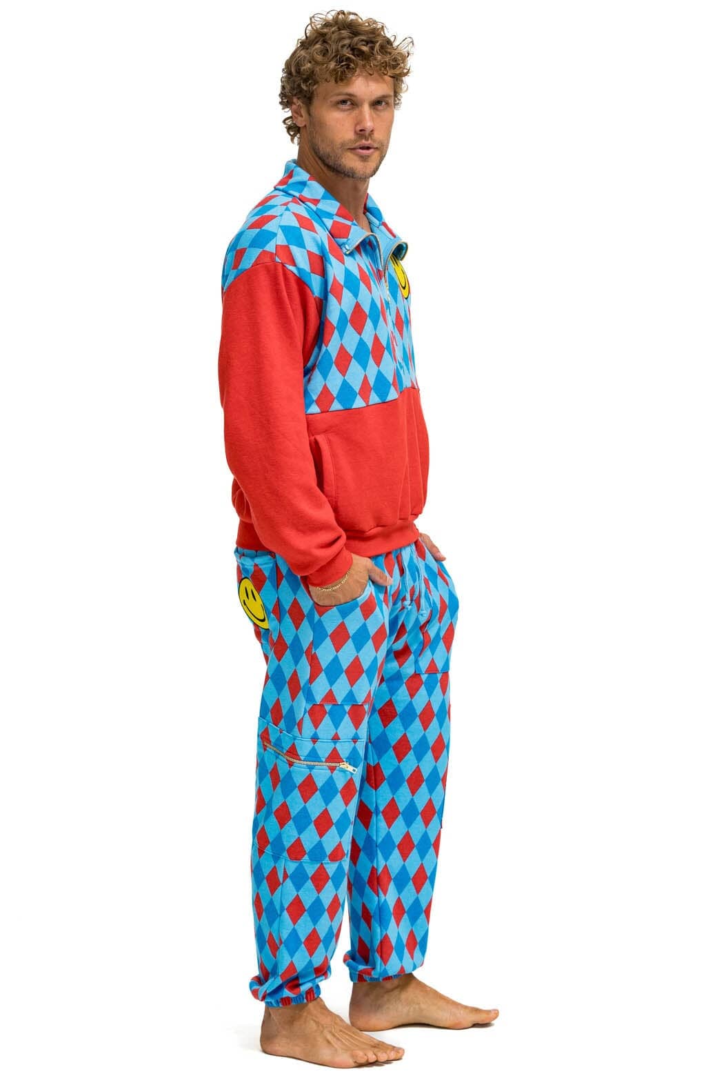 Retro DIAMOND REPEAT SMILEY 2 EMBROIDERY SWEATPANTS - SKY