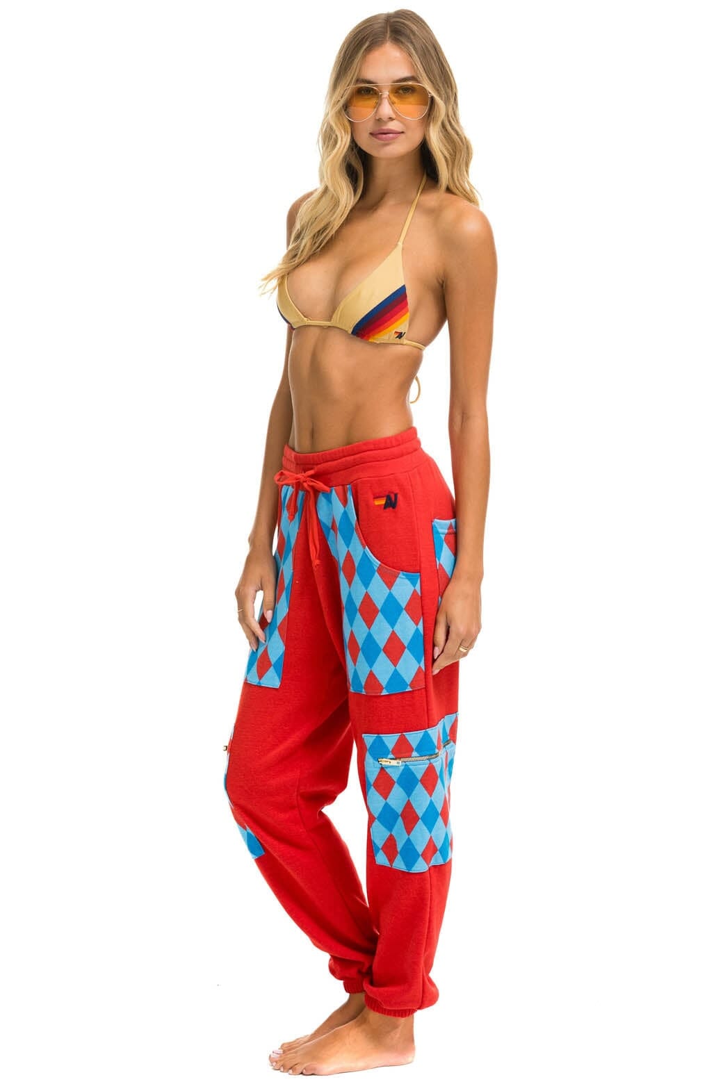 Retro DIAMOND SMILEY 2 EMBROIDERY CARGO COLOR BLOCK SWEATPANTS - RED SKY