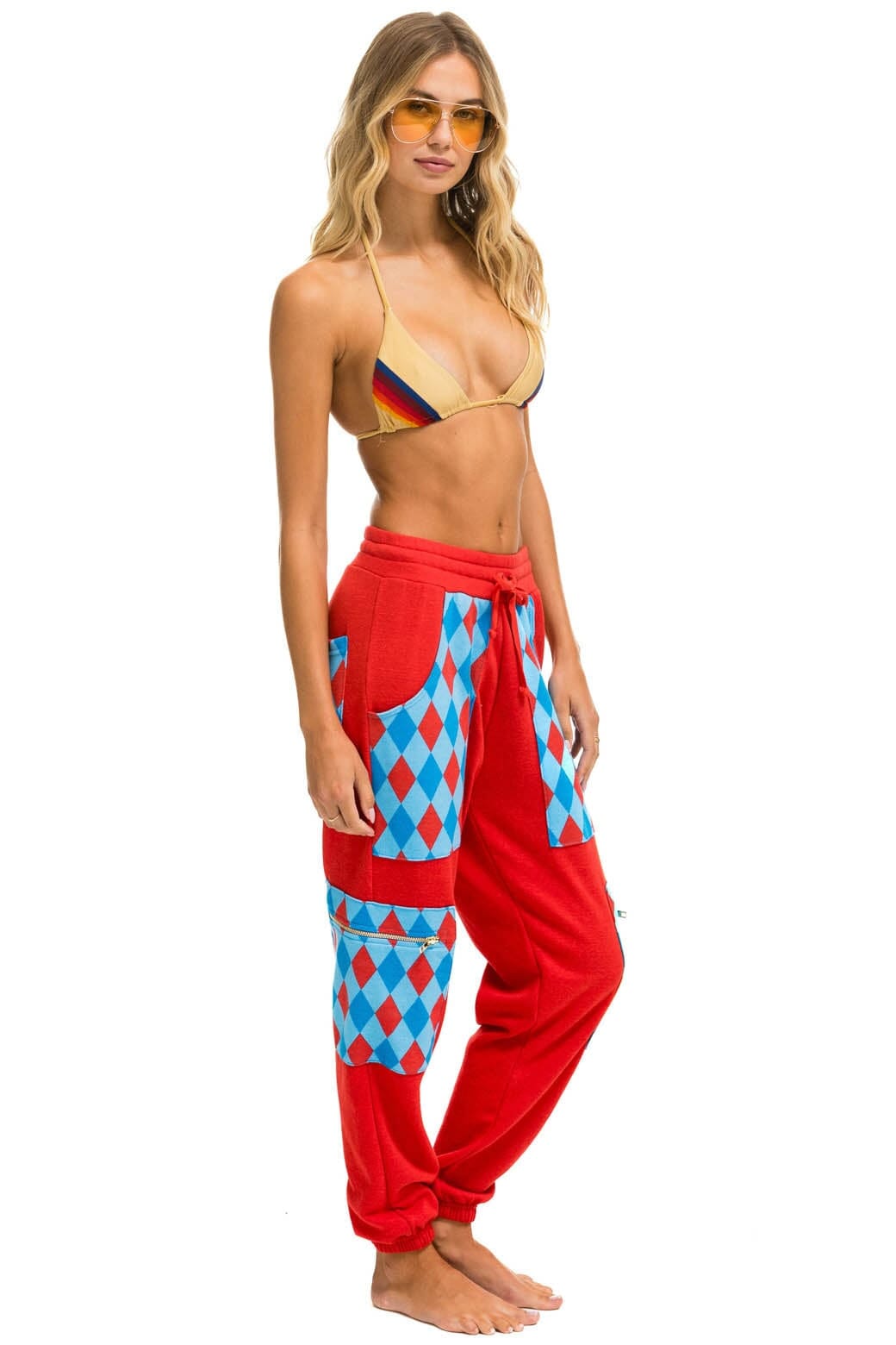Retro DIAMOND SMILEY 2 EMBROIDERY CARGO COLOR BLOCK SWEATPANTS - RED SKY
